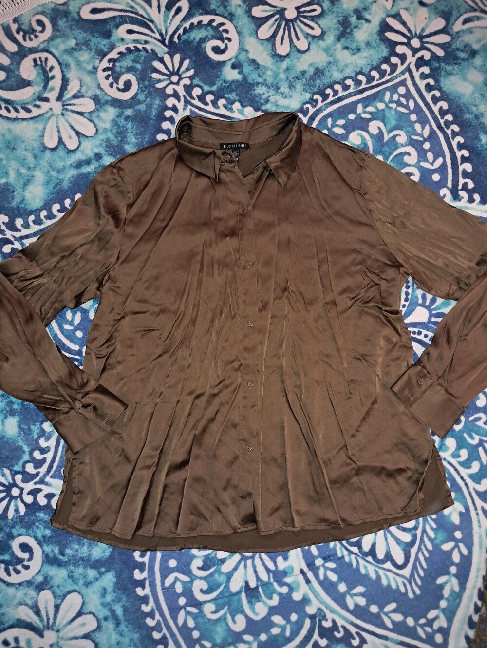 Eileen Fisher brand Women's size medium, silk blend top